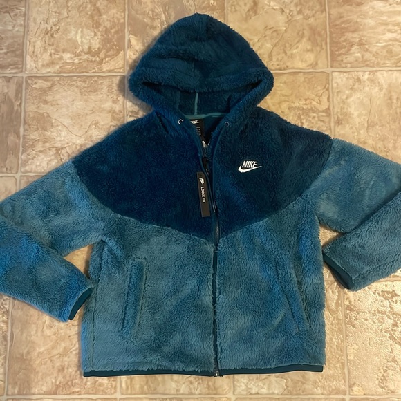 Women’s Nike Windrunner Sherpa - Picture 1 of 8
